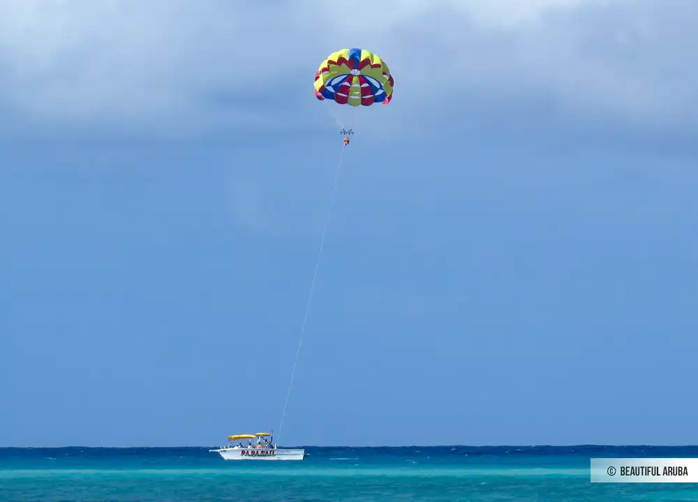 Parasailing op Aruba
